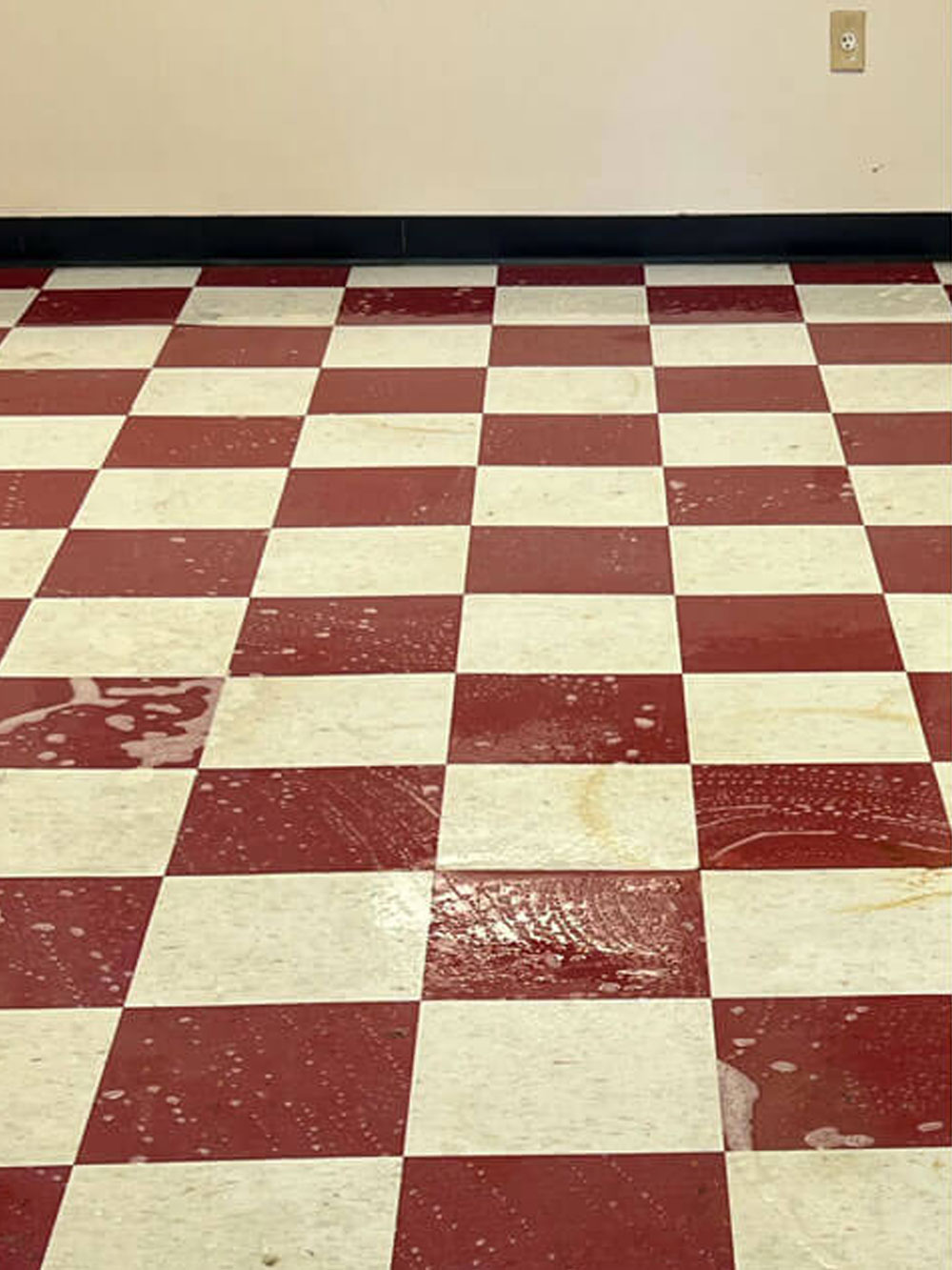 Floor before cleaning